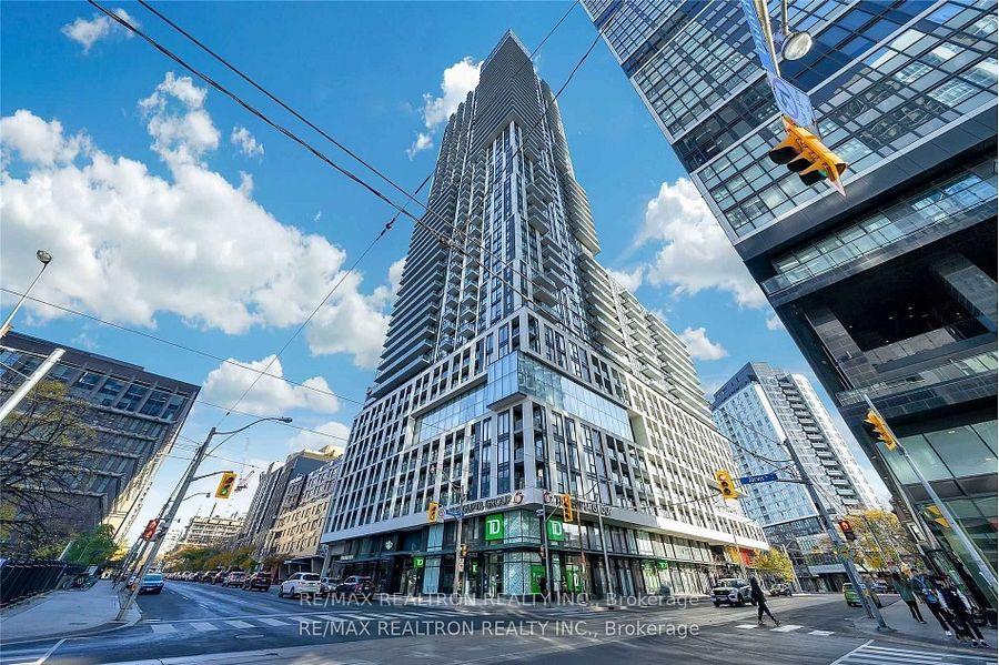 Front of Unit 3303, 251 Jarvis Street