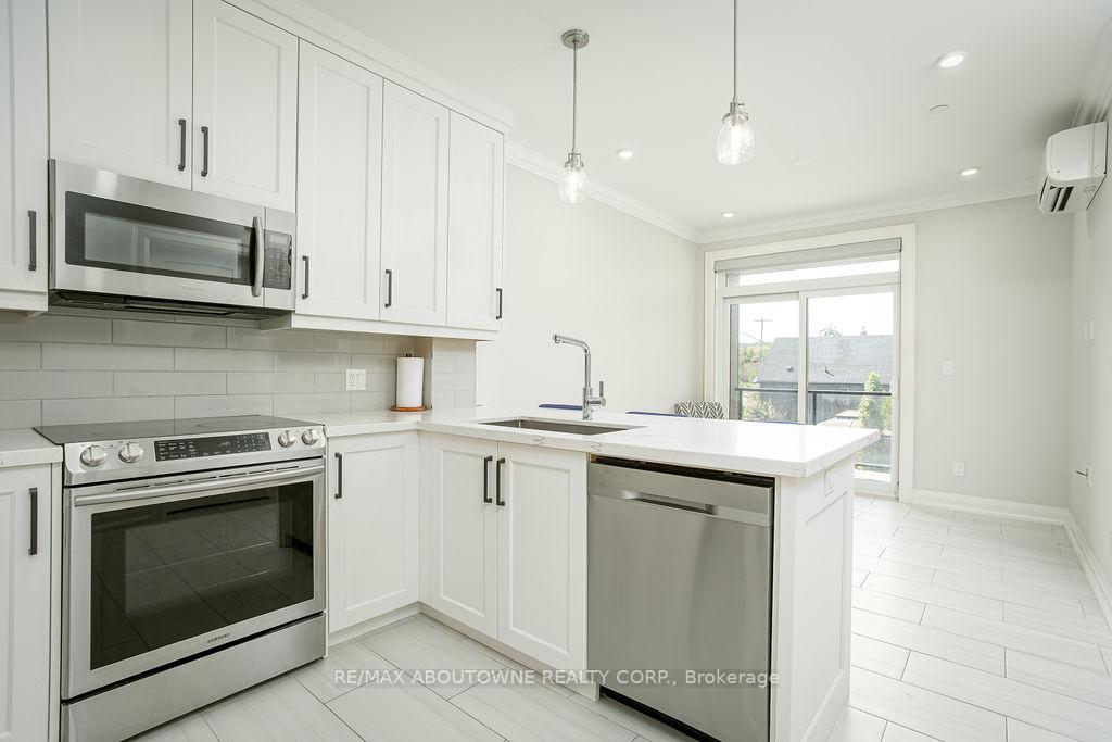 Photo 5 of Unit 214, 257 Millen Road, Hamilton, Stoney Creek — HOMEH