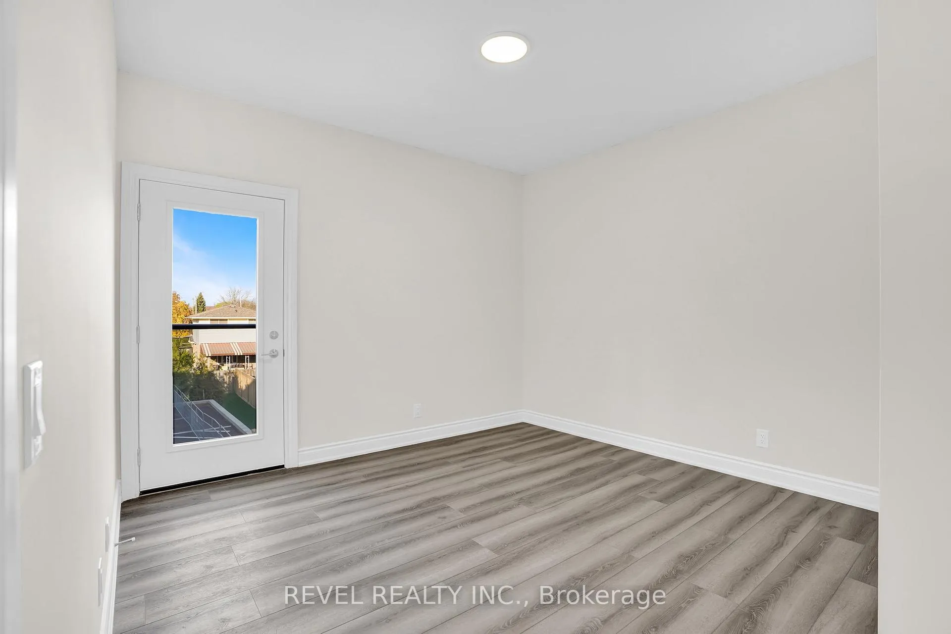 Photo 13 of Unit 2D, 261 King Street E, Hamilton, Stoney Creek — HOMEH