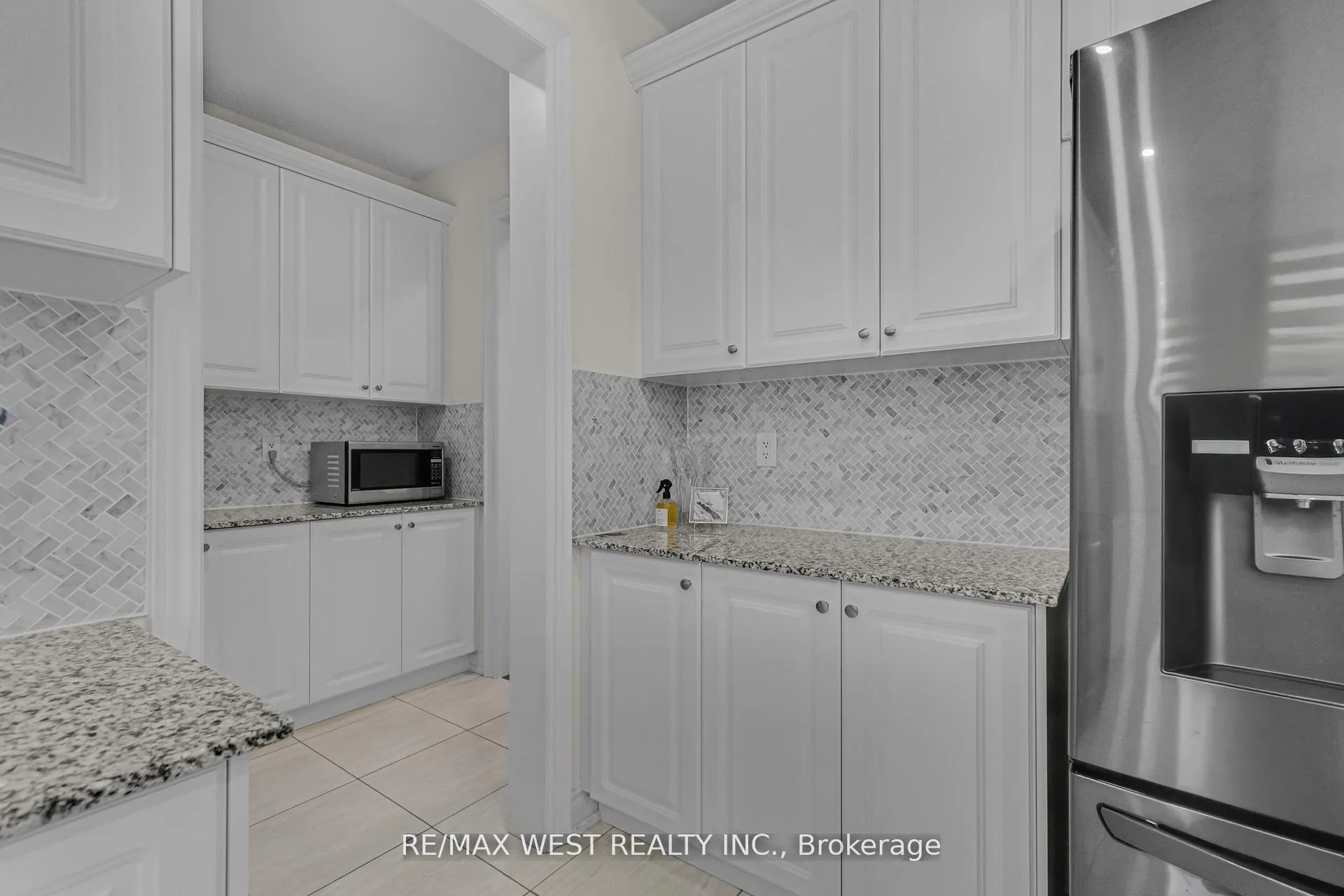 Photo 7 of 5 Aries Street, Brampton, Credit Valley — HOMEH