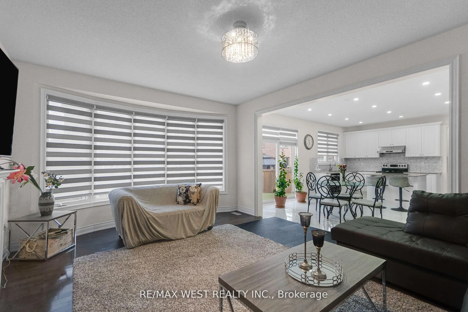 Photo 8 of 5 Aries Street, Brampton, Credit Valley — HOMEH