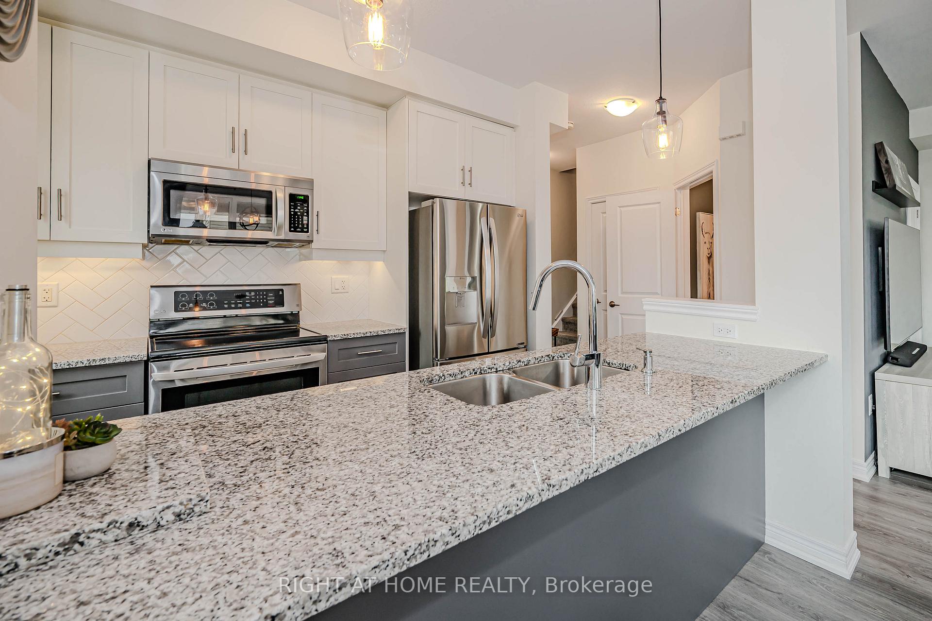 Photo 13 of Unit 20, 288 Glover Road, Hamilton, Fruitland — HOMEH
