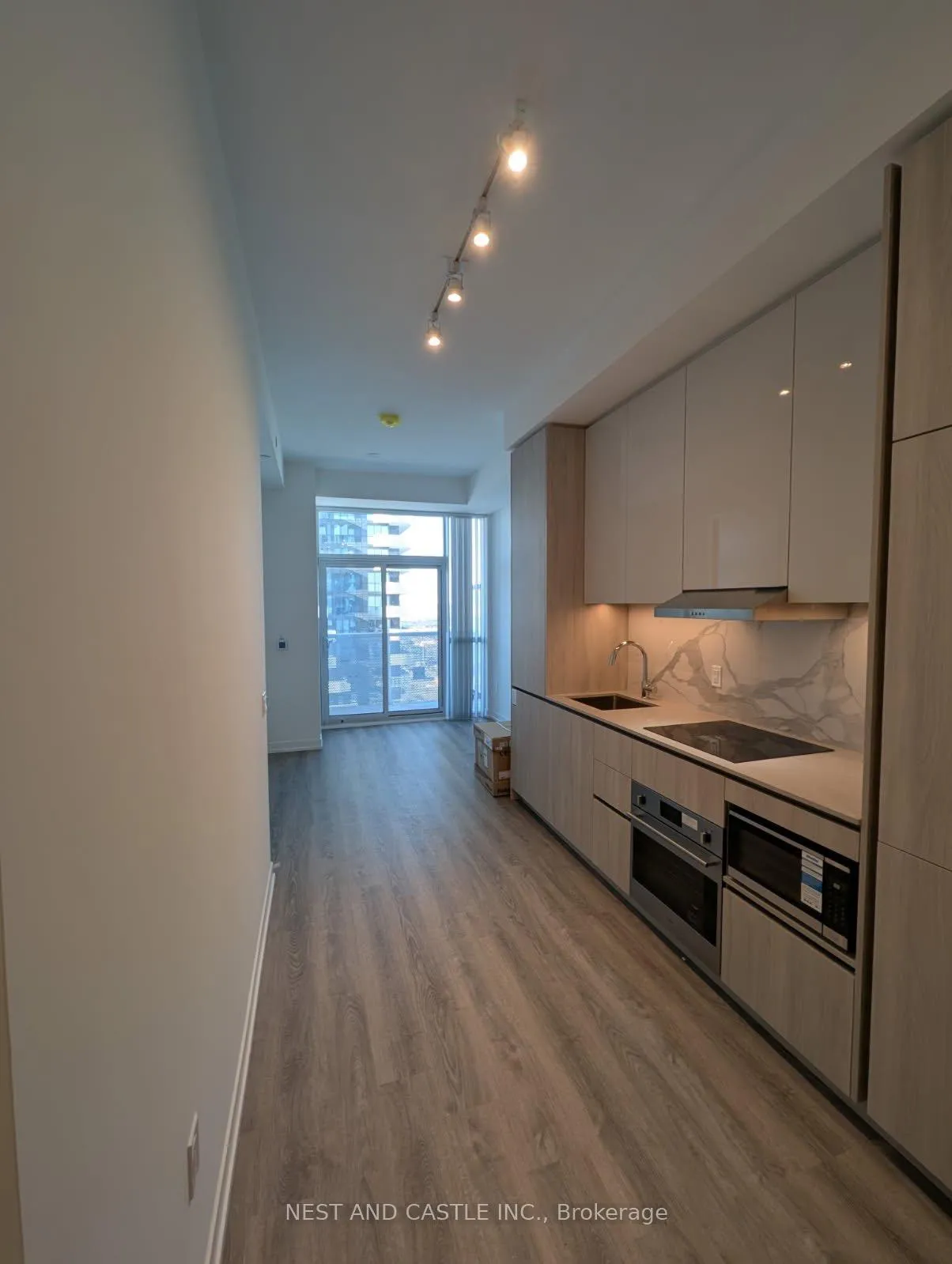 Photo 6 of Unit 4901, 8 Interchange Way, Vaughan, Vaughan Corporate Centre — HOMEH