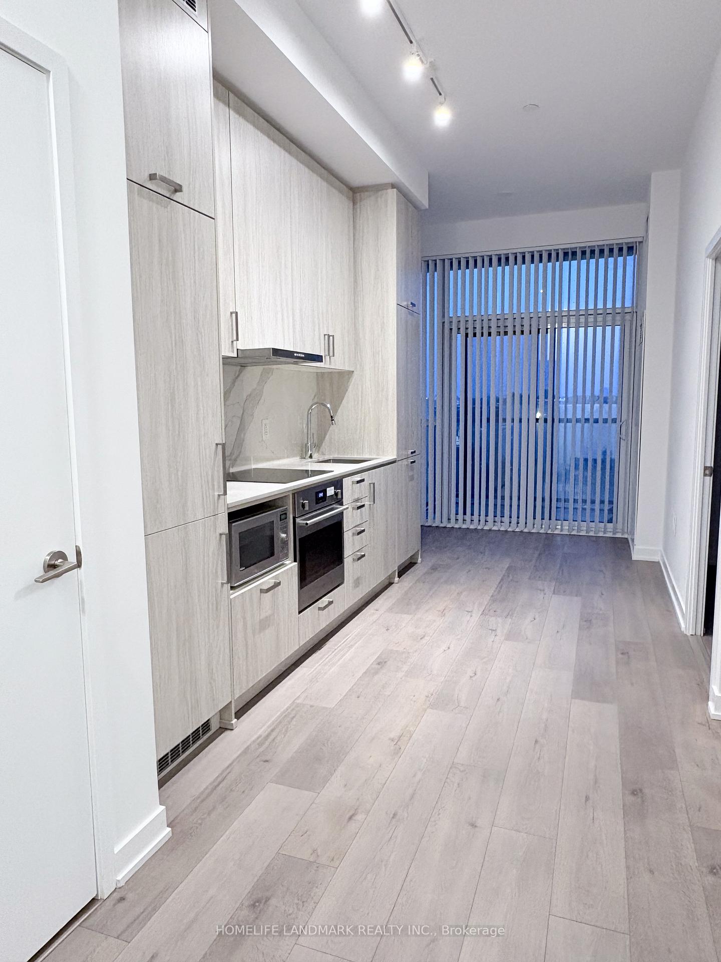 Photo 1 of Unit 319, 60 Honeycrisp Crescent, Vaughan, Vaughan Corporate Centre — HOMEH