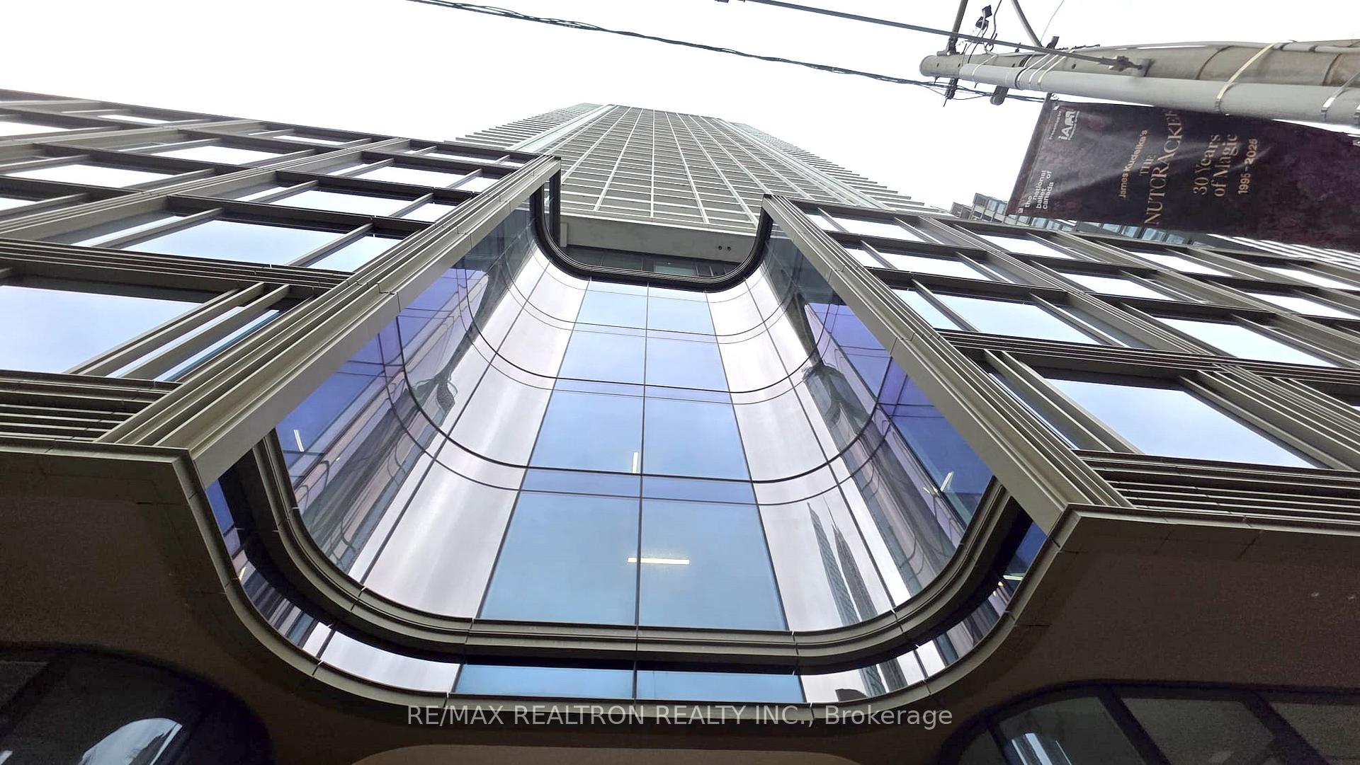 Photo 2 of Unit 1606, 88 Queen Street E, Toronto, Church-Yonge Corridor — HOMEH