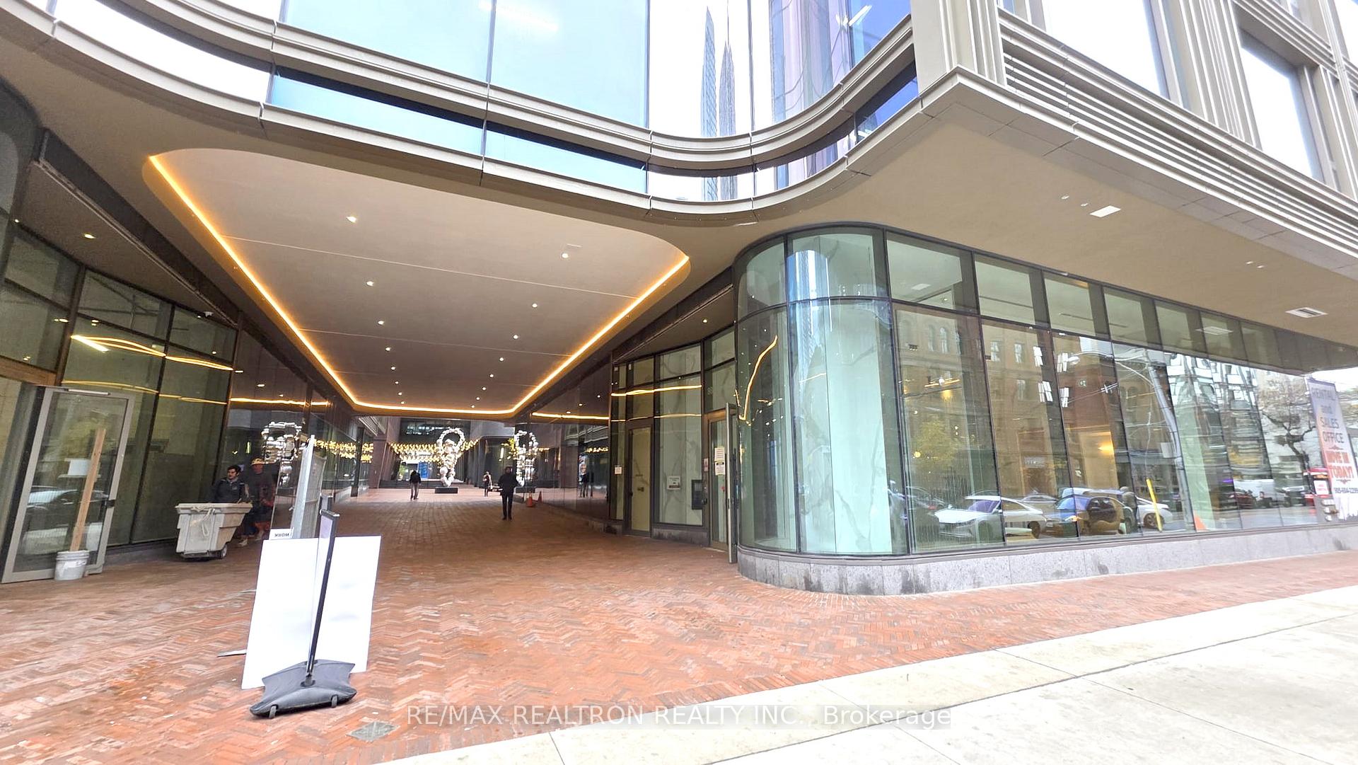 Photo 3 of Unit 1606, 88 Queen Street E, Toronto, Church-Yonge Corridor — HOMEH