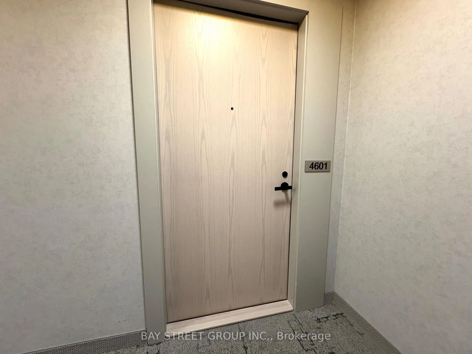 Photo 4 of Unit 4601, 8 Interchange Way, Vaughan, Vaughan Corporate Centre — HOMEH
