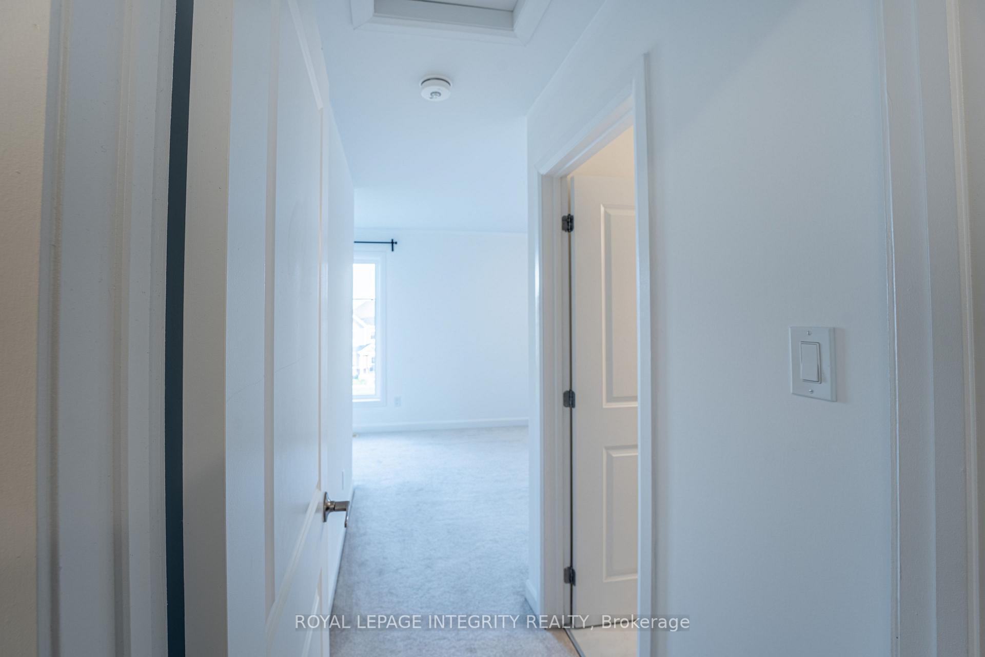 Photo 20 of 806 Everbloom Lane, Ottawa, Barrhaven - Heritage Park — HOMEH