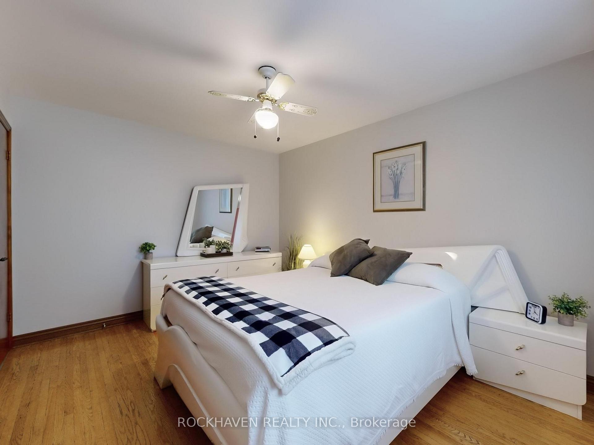 Photo 21 of 11 Meadowland Gate, Brampton, Brampton East — HOMEH