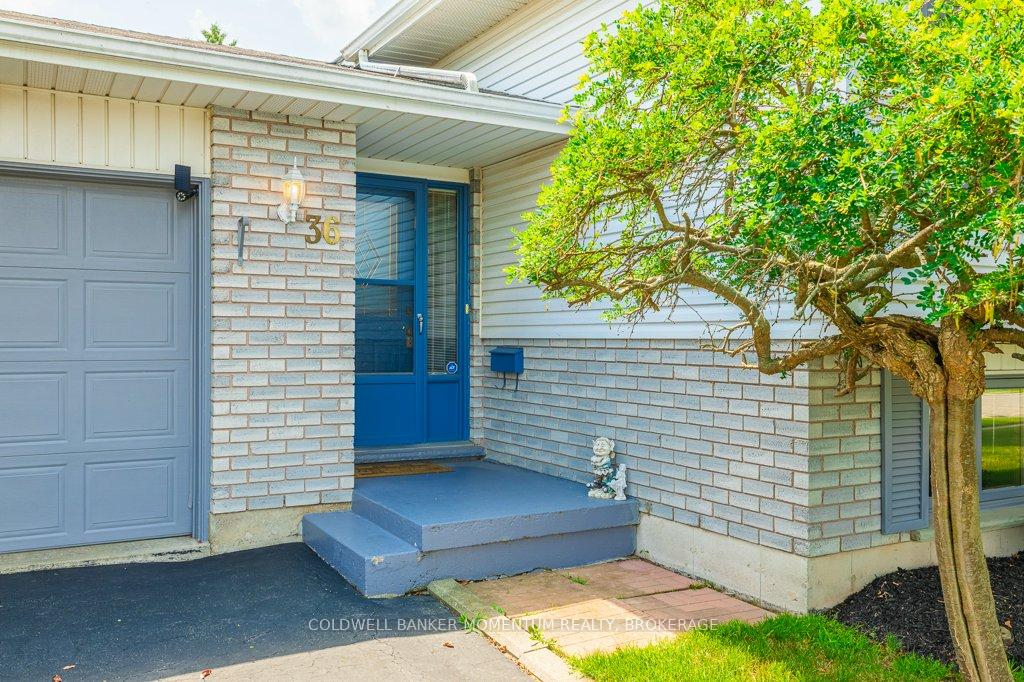 Photo 6 of 36 Windsor Drive, Brant, South Dumfries — HOMEH