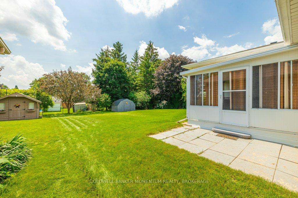 Photo 41 of 36 Windsor Drive, Brant, South Dumfries — HOMEH