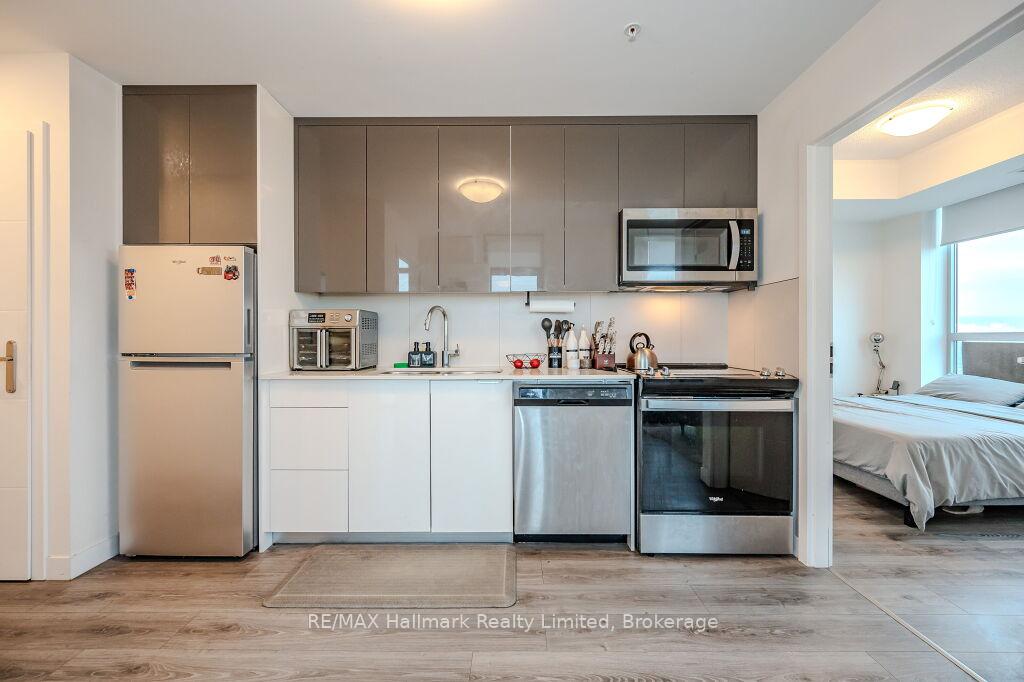 Photo 9 of Unit 2009, 60 Frederick Street, Kitchener — HOMEH