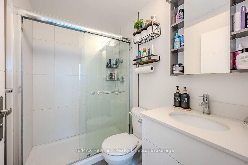 Photo 13 of Unit 2009, 60 Frederick Street, Kitchener — HOMEH