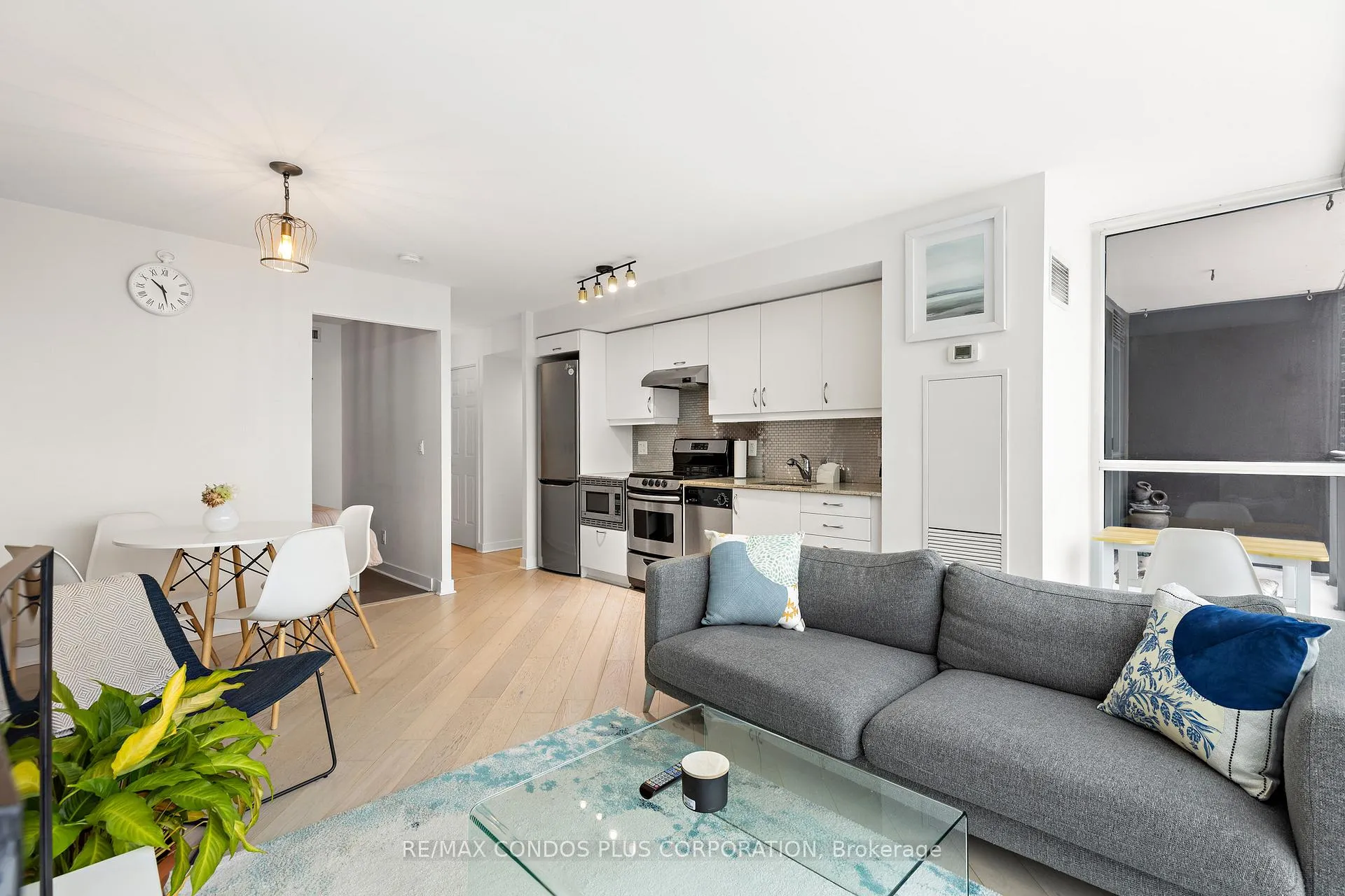 Photo 3 of Unit 1514, 320 Richmond Street E, Toronto, Moss Park — HOMEH