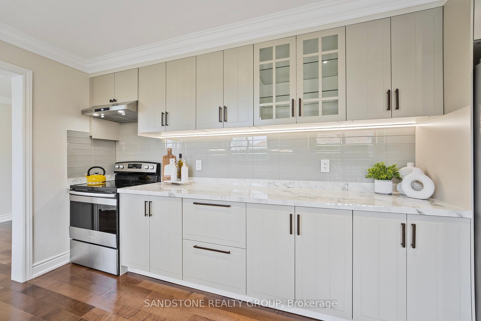 Photo 12 of 21 Firman Drive, Barrie, Painswick North — HOMEH