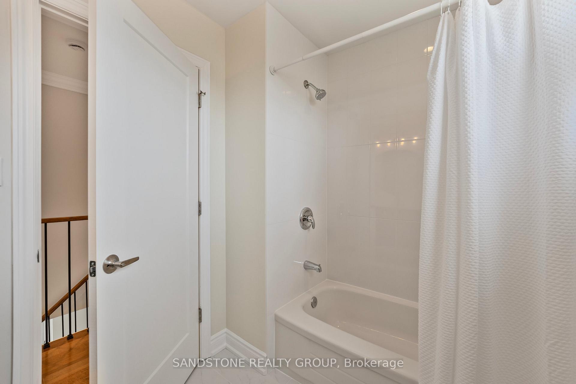 Photo 27 of 21 Firman Drive, Barrie, Painswick North — HOMEH