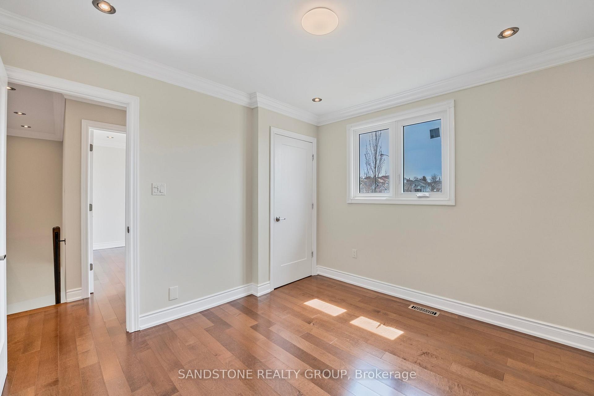 Photo 31 of 21 Firman Drive, Barrie, Painswick North — HOMEH