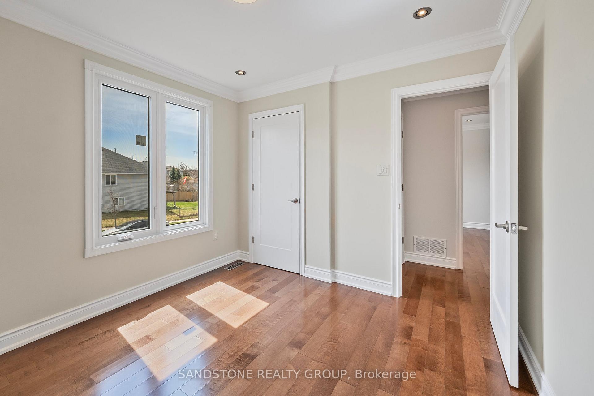 Photo 32 of 21 Firman Drive, Barrie, Painswick North — HOMEH