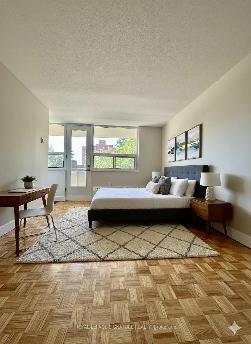 Front of Unit 301, 1500 Bathurst Street