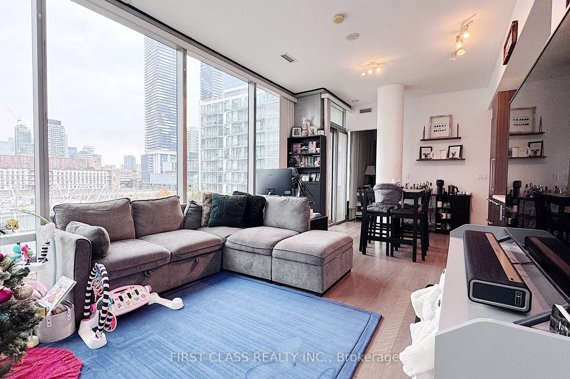 Photo 1 of Unit 403, 39 Queens Quay, Toronto, Waterfront Communities — HOMEH