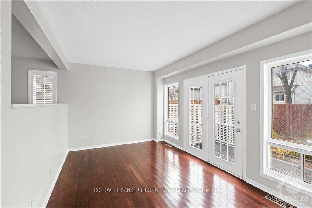 Photo 13 of 104 Bloomingdale Street, Ottawa, Central Park — HOMEH