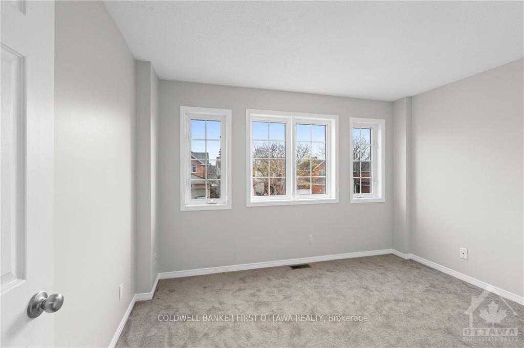 Photo 12 of 104 Bloomingdale Street, Ottawa, Central Park — HOMEH