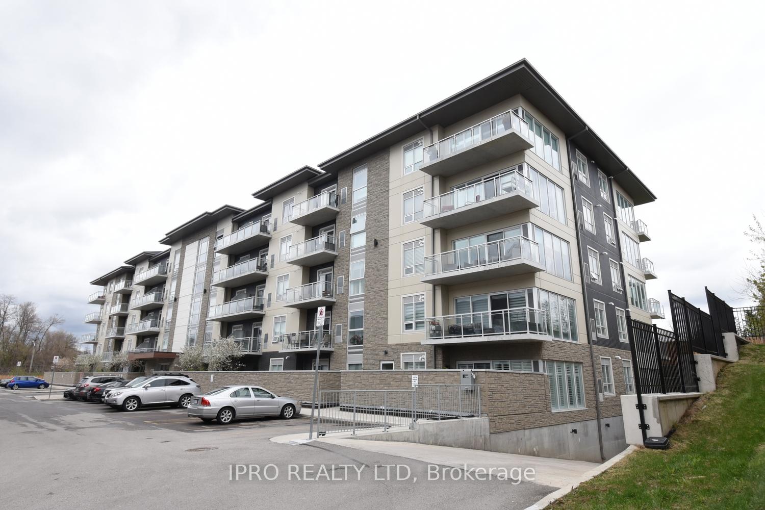 Photo 1 of Unit 111, 16 markle Crescent, Hamilton, Ancaster — HOMEH
