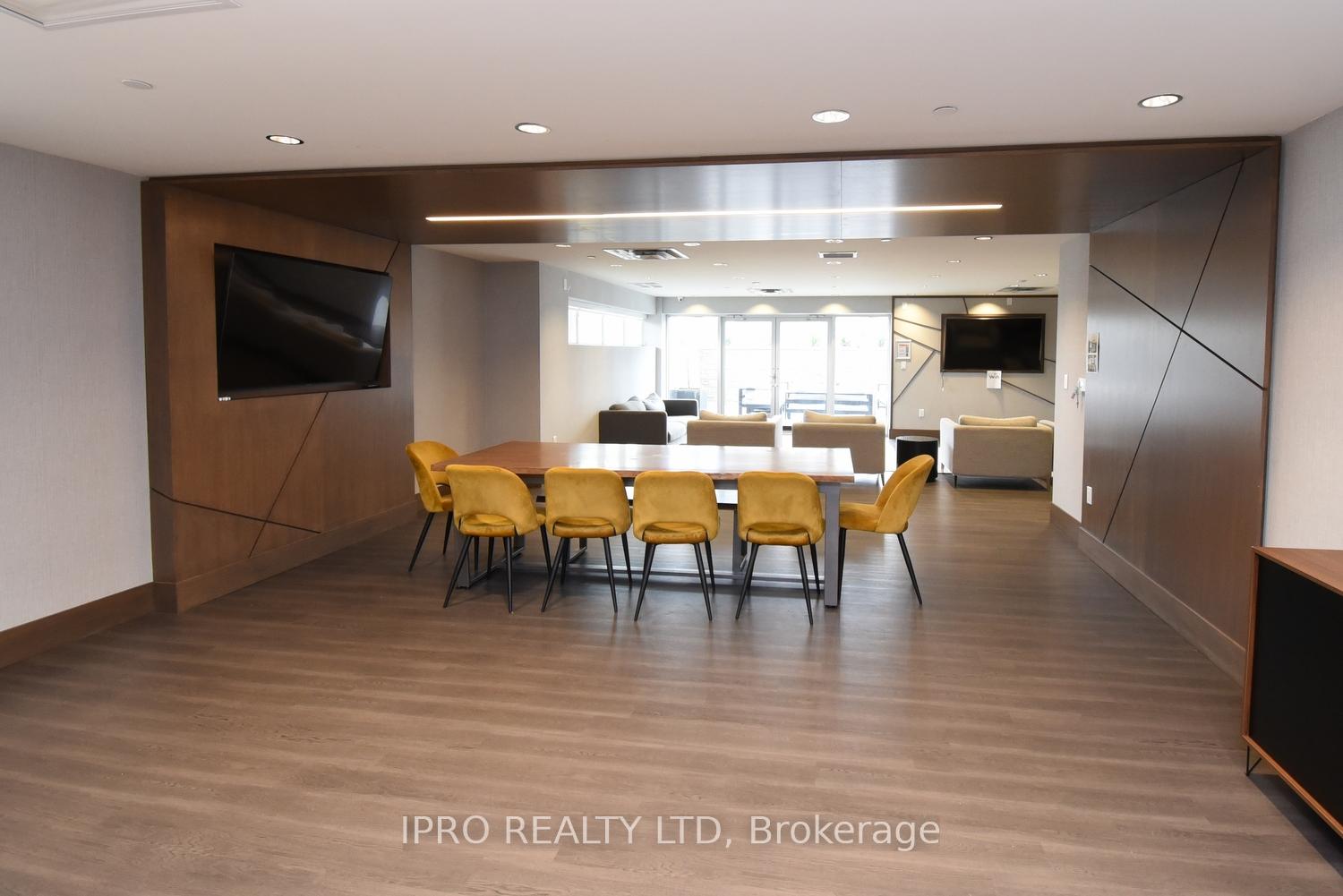 Photo 25 of Unit 111, 16 markle Crescent, Hamilton, Ancaster — HOMEH