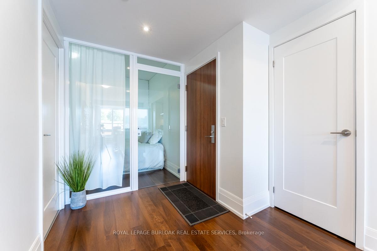 Photo 4 of Unit 410, 25 Malcolm Road, Toronto, Leaside — HOMEH