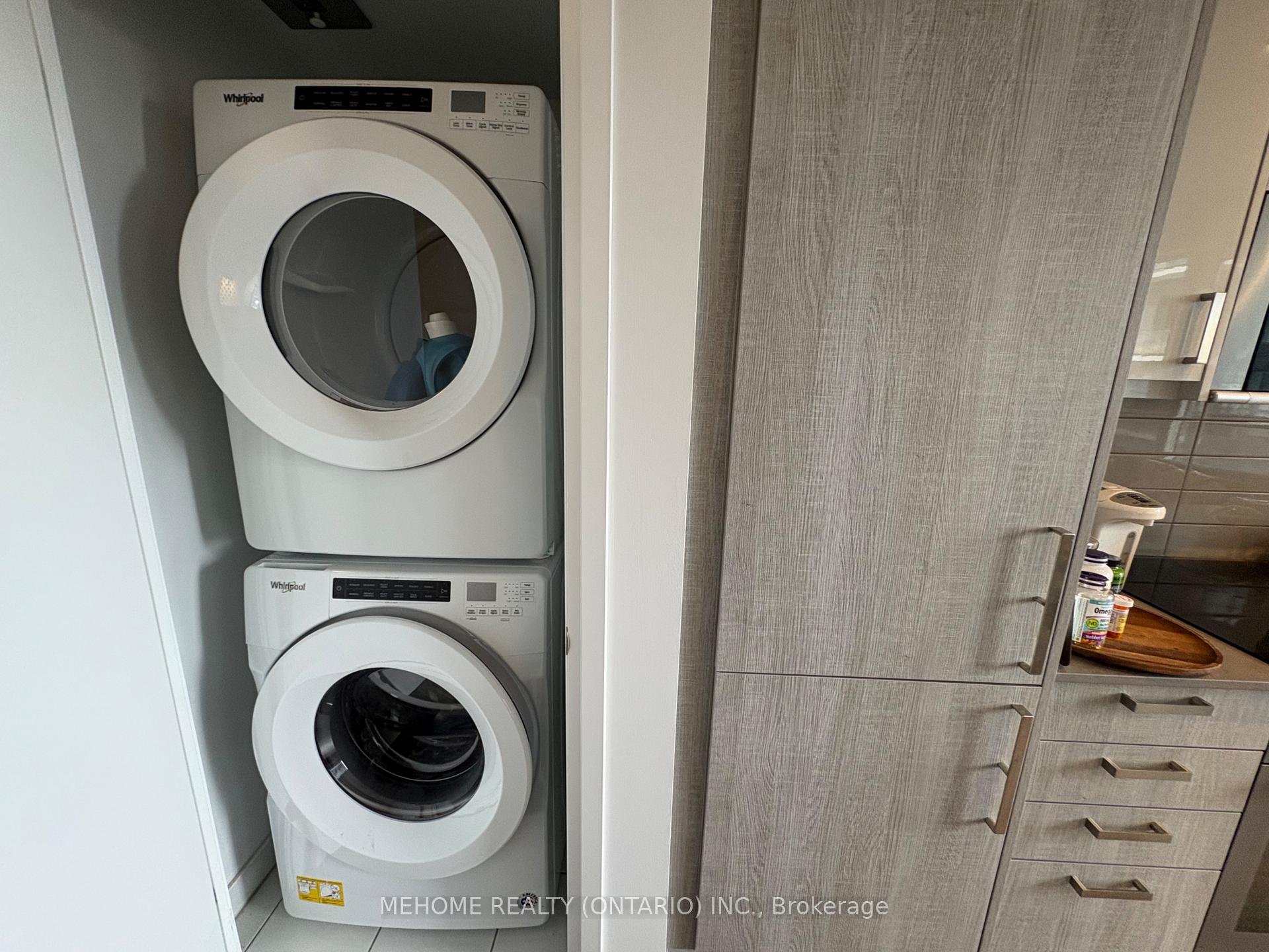 Photo 3 of Unit 3609, 77 Mutual Street, Toronto, Church-Yonge Corridor — HOMEH
