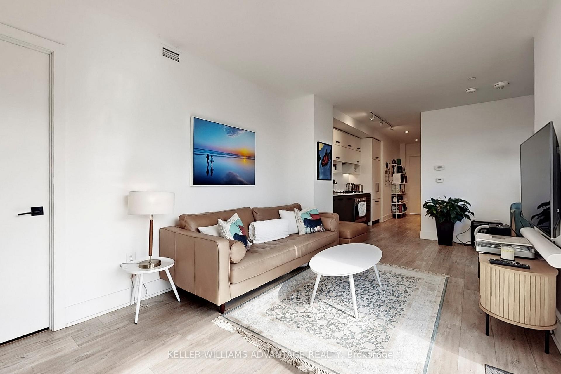Photo 5 of Unit 603, 1888 Queen Street E, Toronto, The Beaches — HOMEH