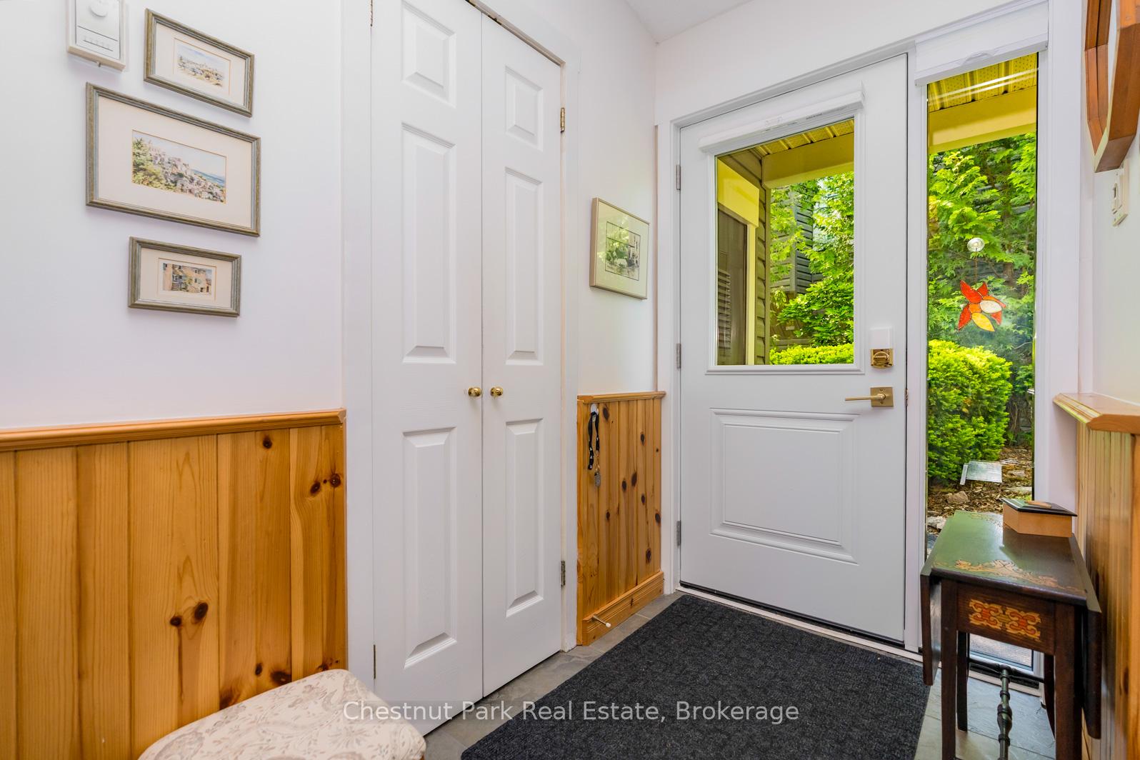 Photo 3 of 197 Escarpment Crescent, Collingwood — HOMEH