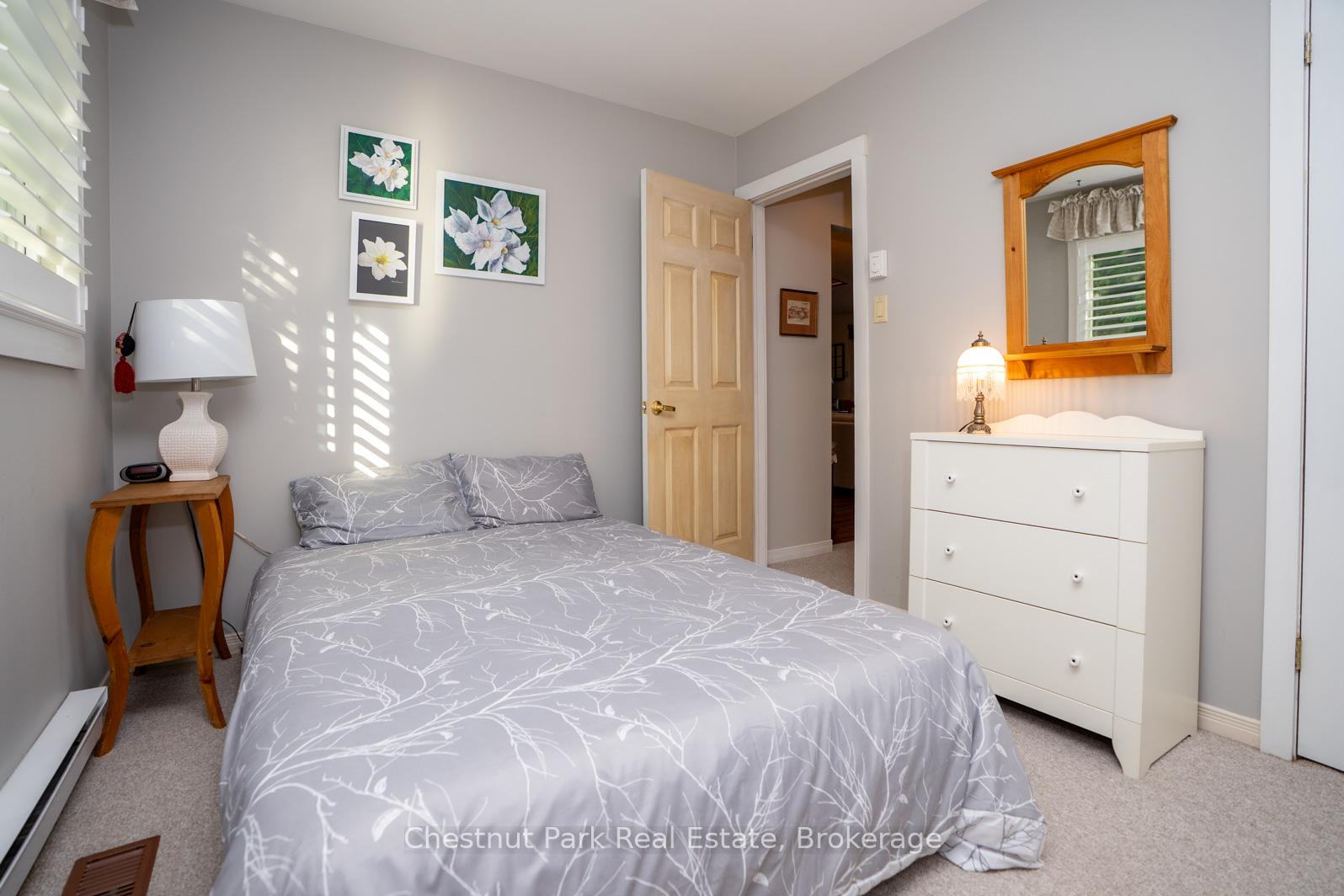 Photo 16 of 197 Escarpment Crescent, Collingwood — HOMEH
