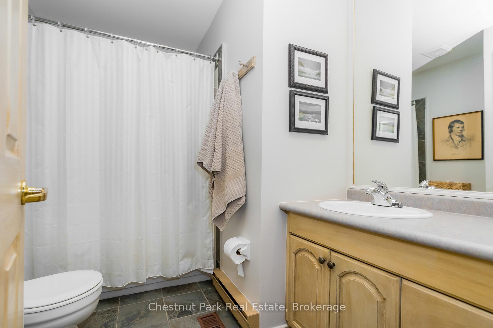 Photo 17 of 197 Escarpment Crescent, Collingwood — HOMEH