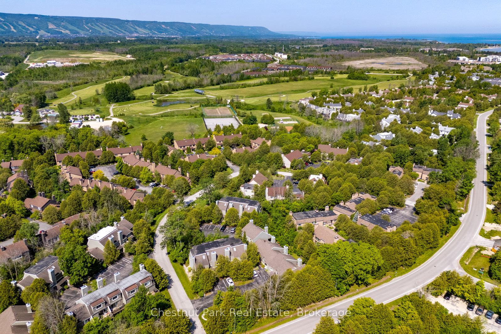 Photo 21 of 197 Escarpment Crescent, Collingwood — HOMEH