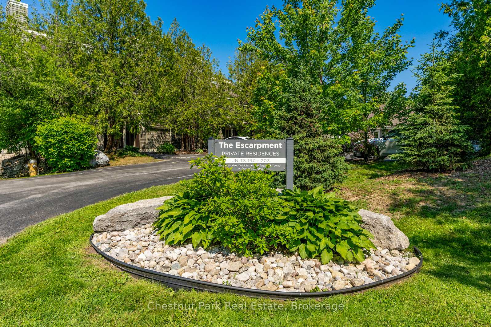 Photo 22 of 197 Escarpment Crescent, Collingwood — HOMEH
