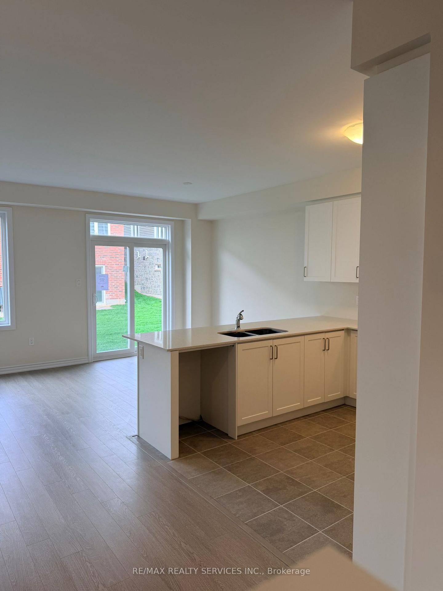 Photo 11 of 33 Brown Street, Erin — HOMEH