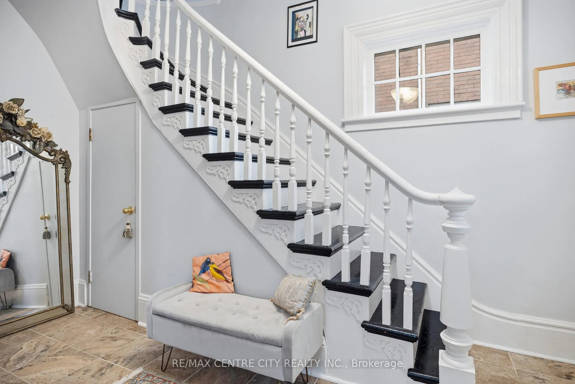 Photo 13 of 12 Rosebery Place, St. Thomas — HOMEH
