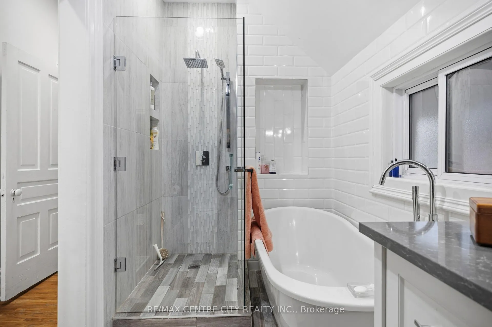 Photo 27 of 12 Rosebery Place, St. Thomas — HOMEH