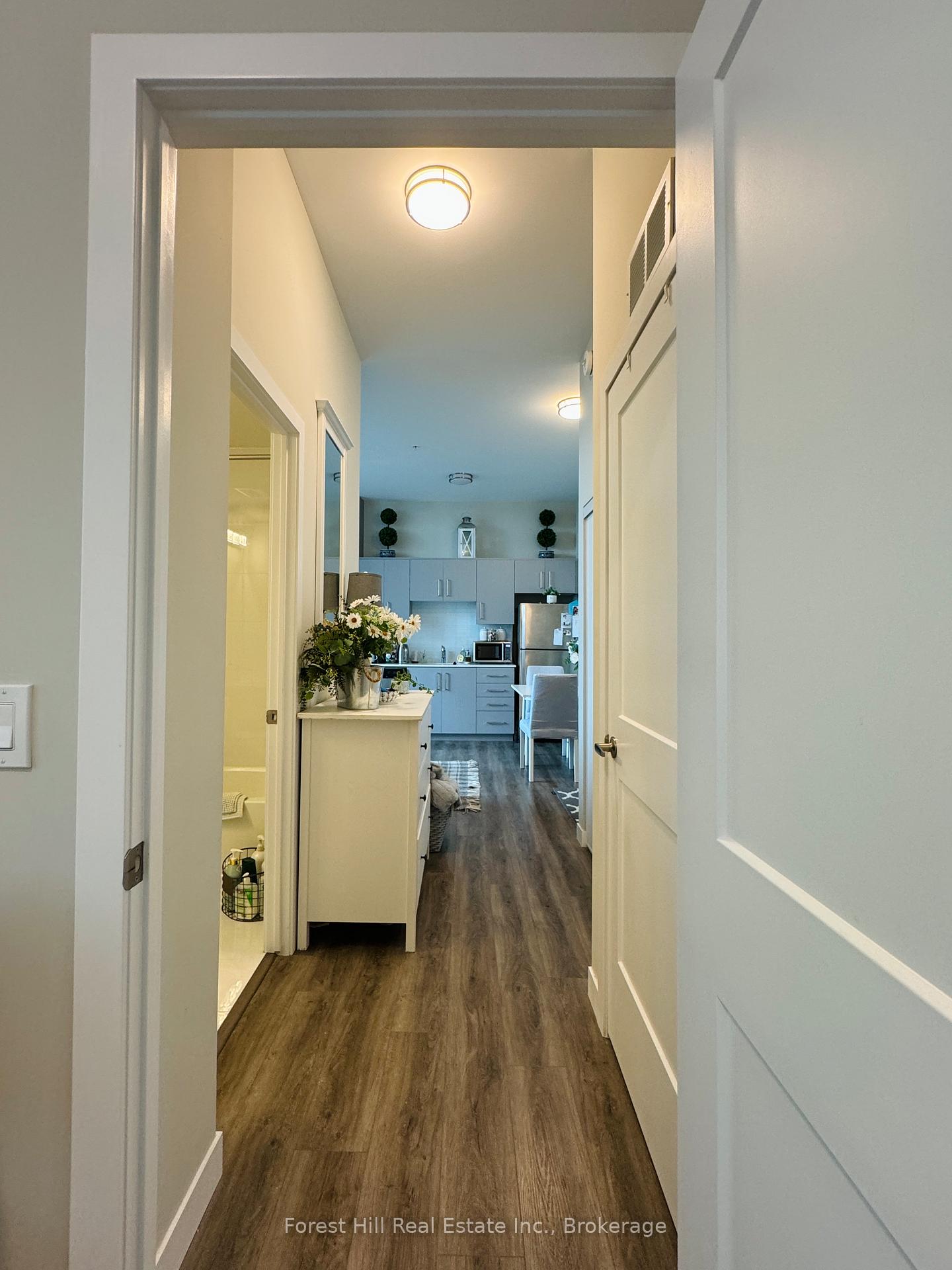 Photo 11 of Unit 402, 15 Queen Street S, Hamilton, Central — HOMEH