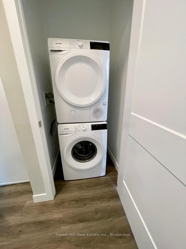 Photo 17 of Unit 402, 15 Queen Street S, Hamilton, Central — HOMEH