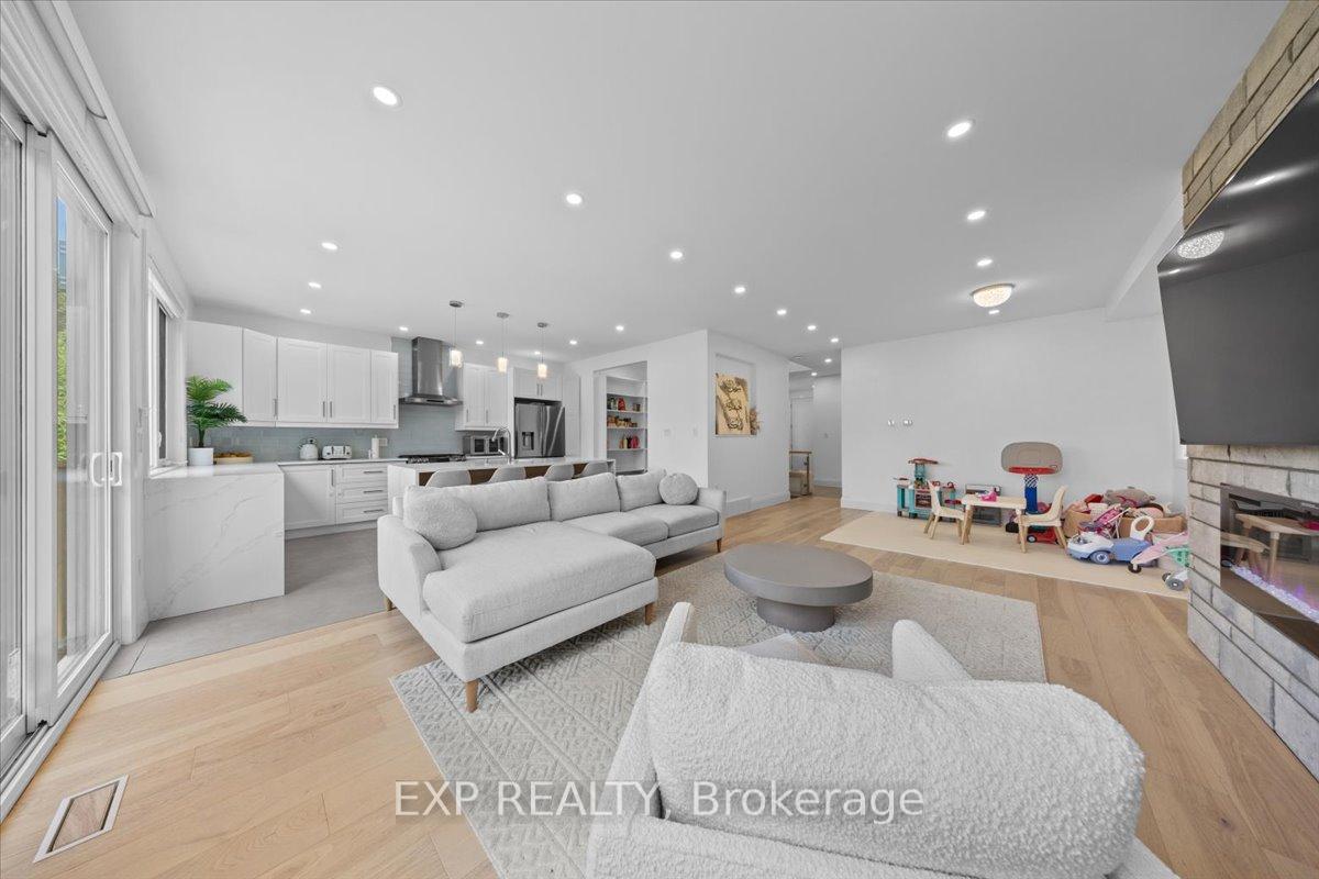 Photo 10 of 1357 Mory Street, Ottawa, Emerald Woods/Sawmill Creek — HOMEH