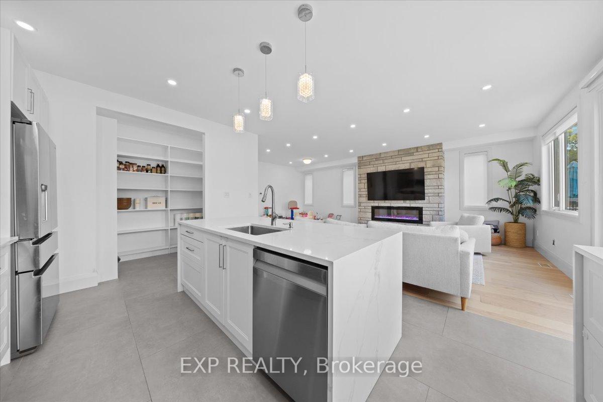 Photo 19 of 1357 Mory Street, Ottawa, Emerald Woods/Sawmill Creek — HOMEH