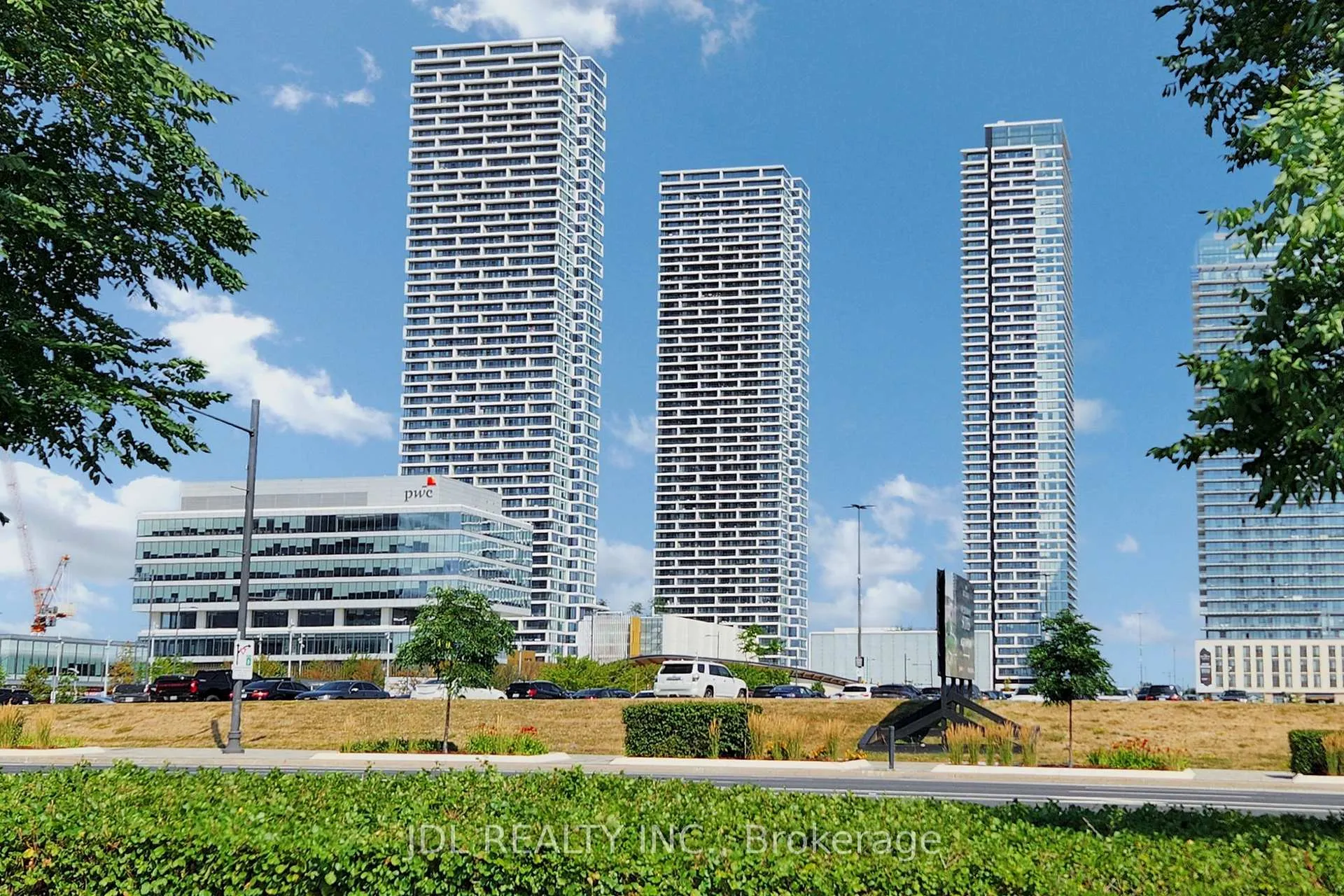 Front of Unit 1105, 905 Portage Parkway