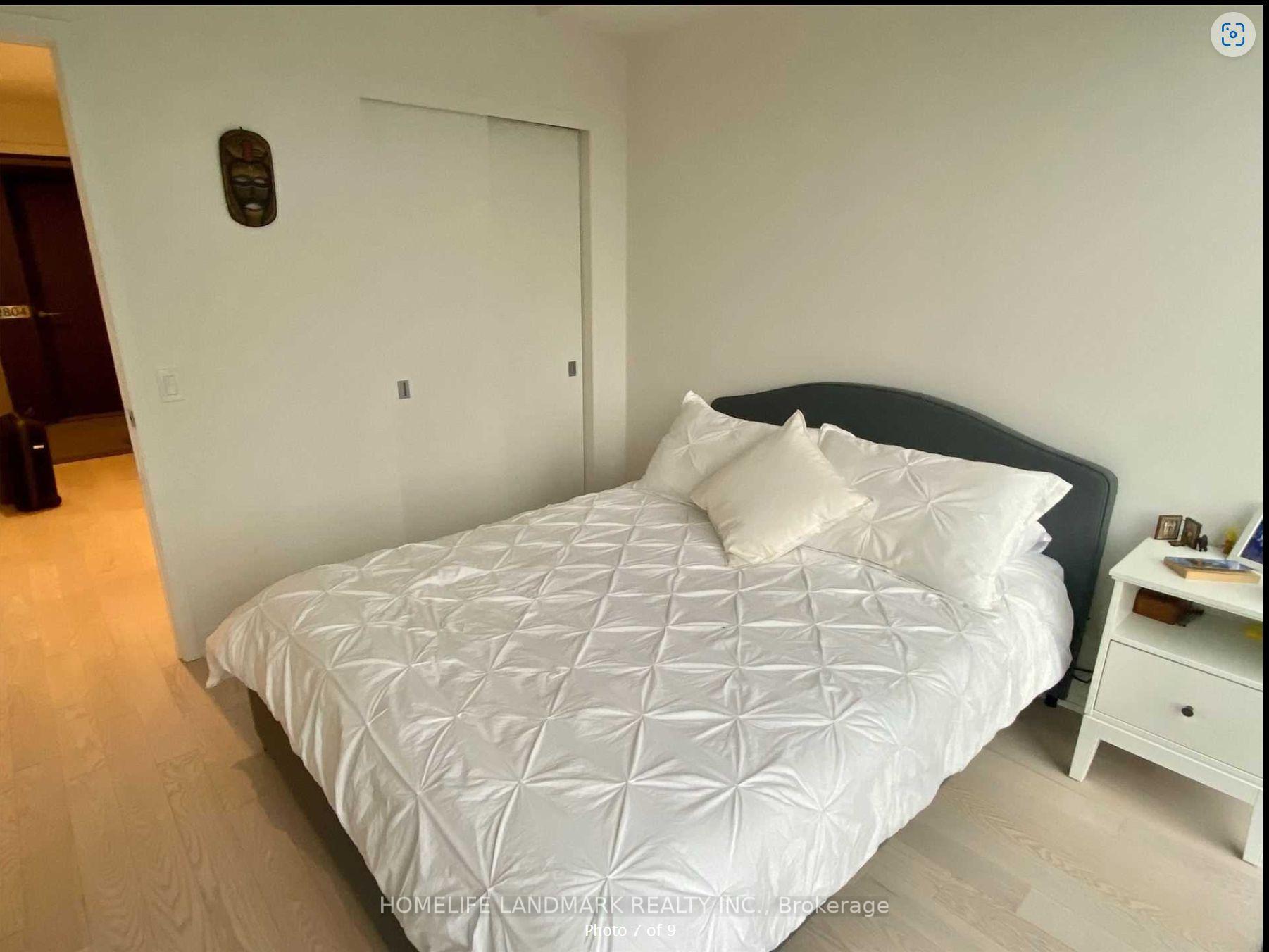 Photo 3 of Unit 2802, 25 Richmond Street E, Toronto, Church-Yonge Corridor — HOMEH