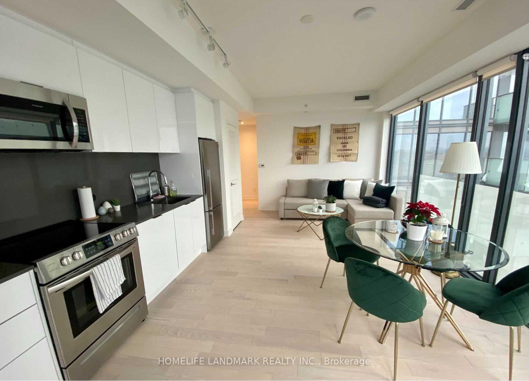 Photo 4 of Unit 2802, 25 Richmond Street E, Toronto, Church-Yonge Corridor — HOMEH