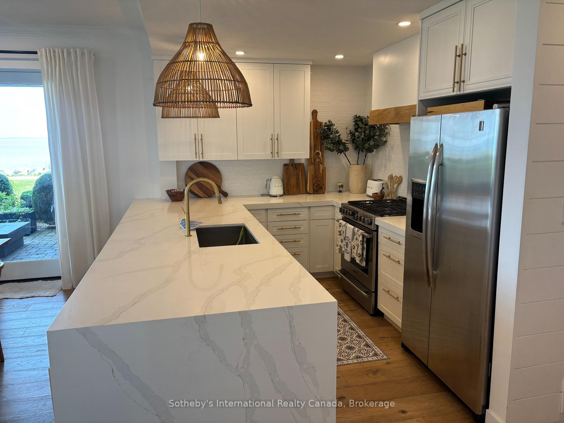 Photo 8 of 534 Mariners Way, Collingwood — HOMEH