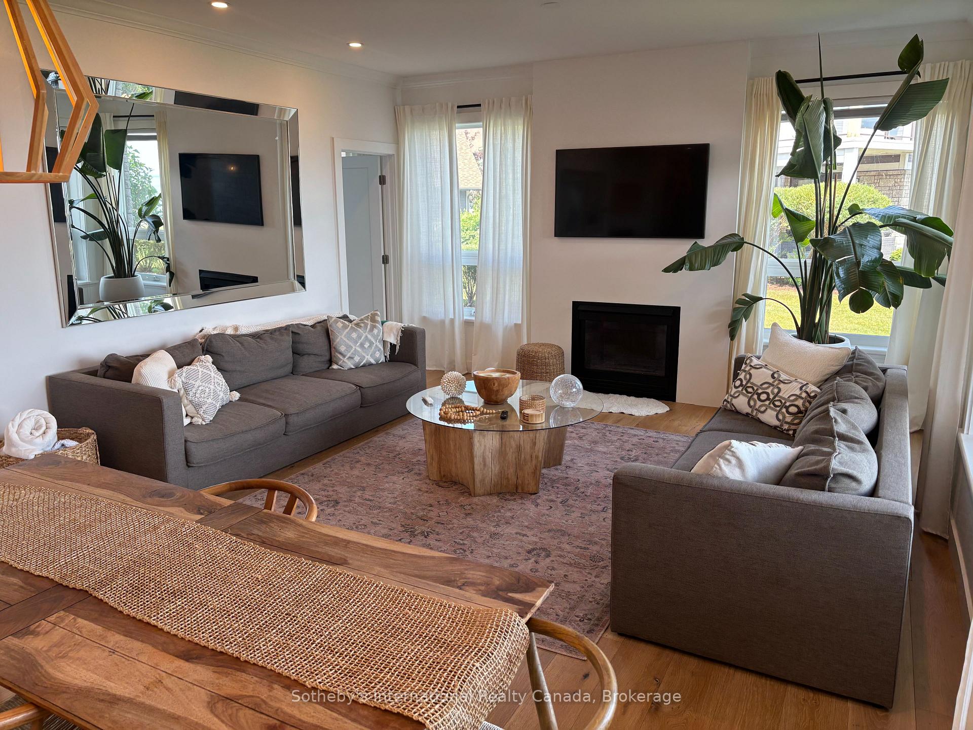 Photo 12 of 534 Mariners Way, Collingwood — HOMEH