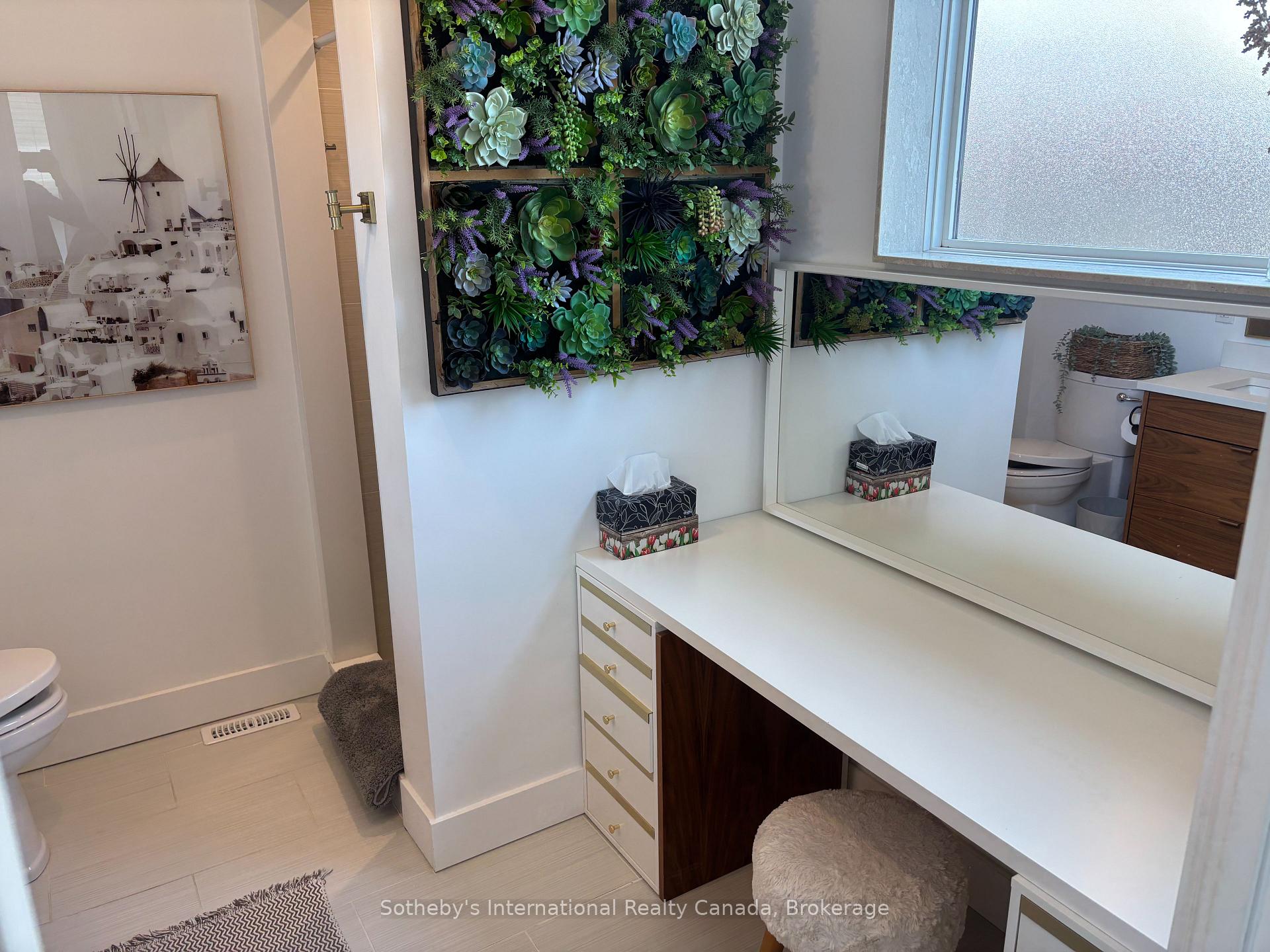 Photo 14 of 534 Mariners Way, Collingwood — HOMEH