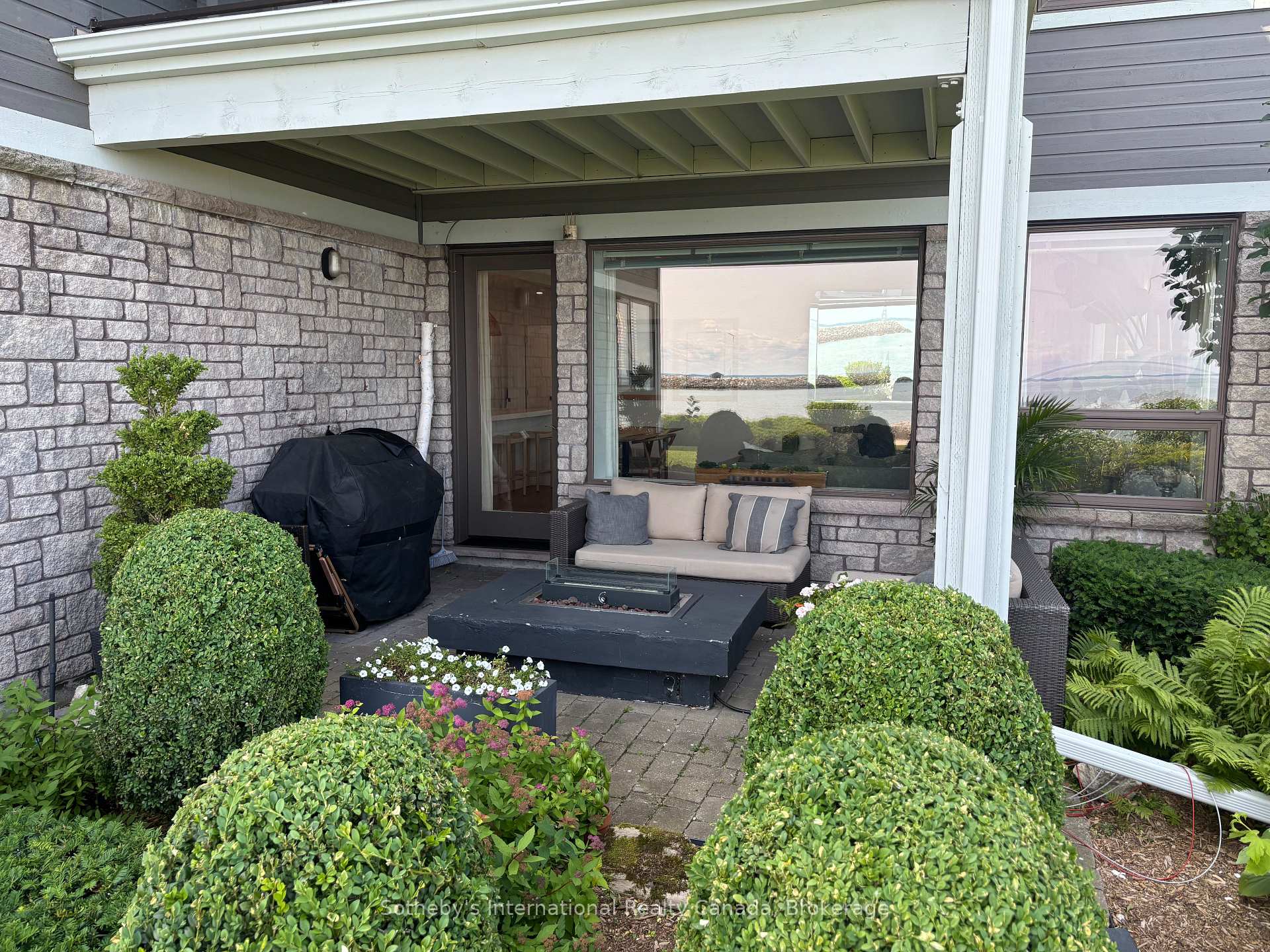 Photo 19 of 534 Mariners Way, Collingwood — HOMEH
